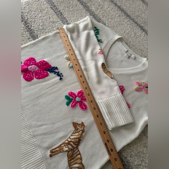 Lilly Pulitzer sweater - Picture 6 of 14